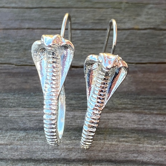 Jewelry - Cobra Silver Drop Earrings Snake dangles